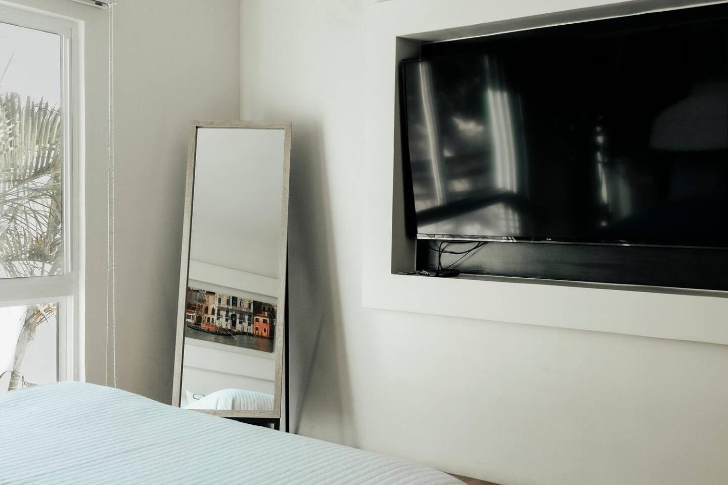 Studio 112 - Stay In Style, Stay Central Ensenada Bagian luar foto
